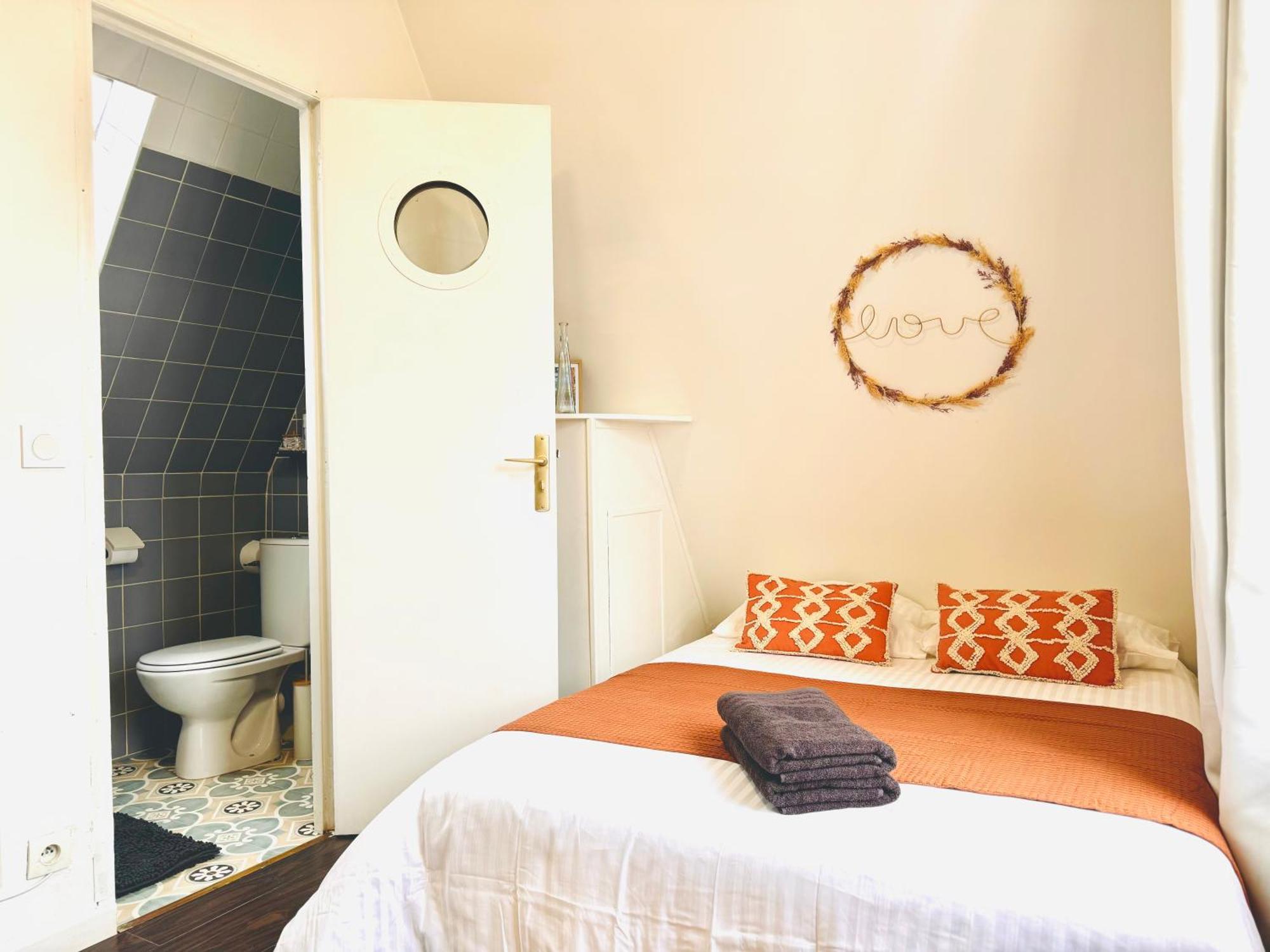 Cosy Place Entre L'arc De Triomphe Et Les Champs-elysees * Parijs