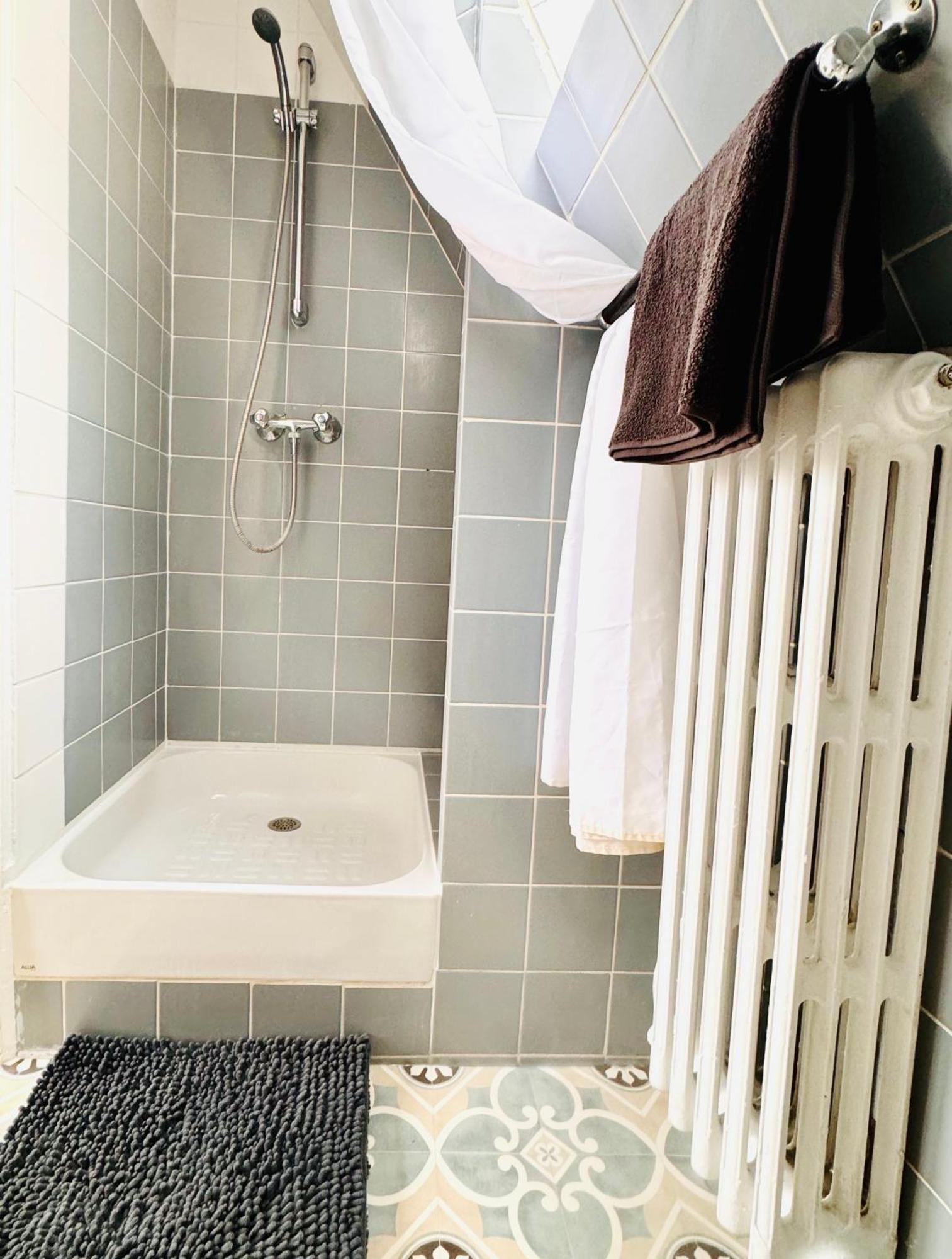 Cosy Place Entre L'arc De Triomphe Et Les Champs-elysees Accommodatie bij particulieren Parijs