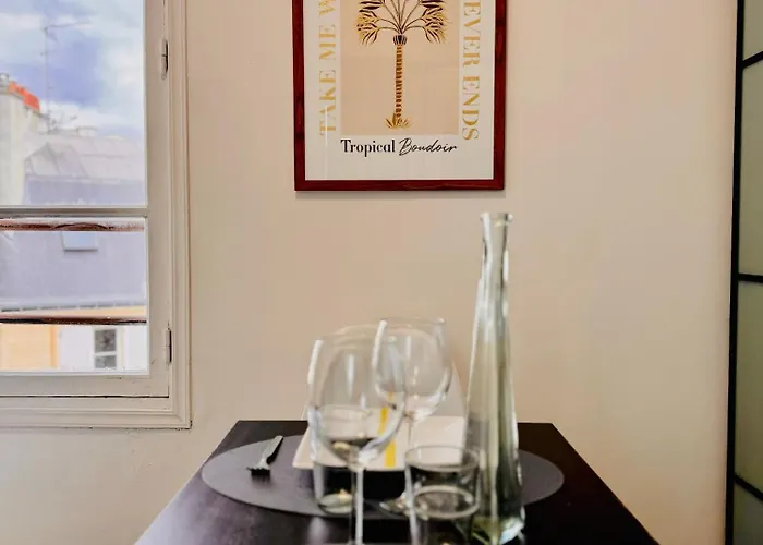 Cosy Place Entre L\'Arc De Triomphe Et Les Champs-Elysees